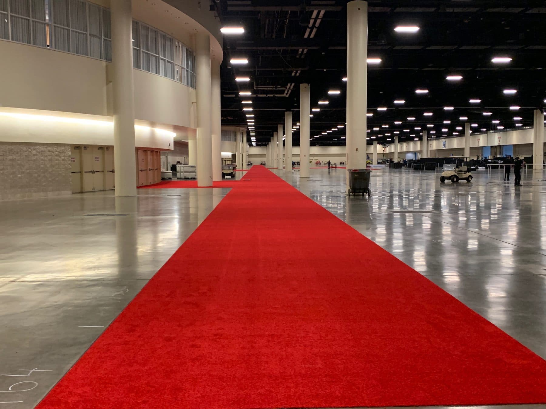 Large-scale red carpet in a Las Vegas convention hall